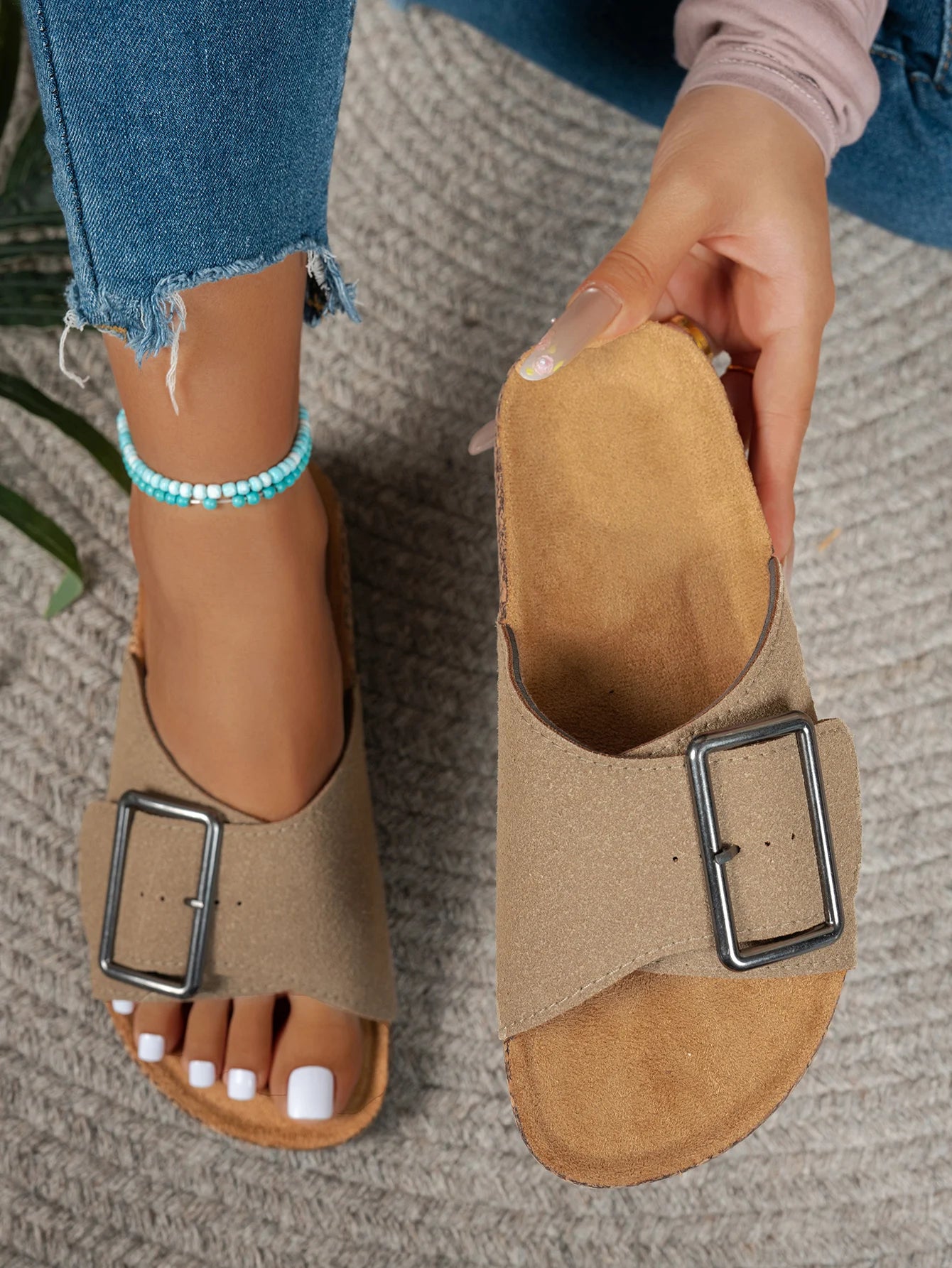 Mules femme décontractées à enfiler — grande boucle
